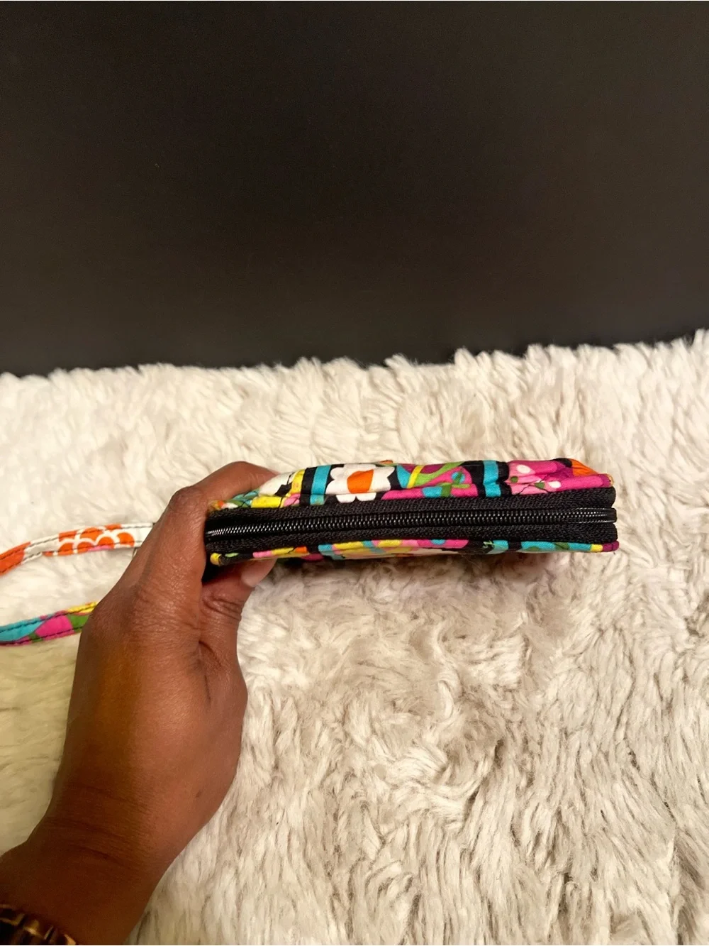 Vera Bradley Va Va Apple Bloom Bright Floral Quilted Phone Wristlet